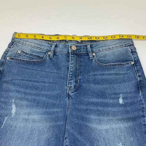 Nicole Miller New York - Women’s High-Rise Distressed Ankle Jeans - Size 8 - Picture 6 of 9